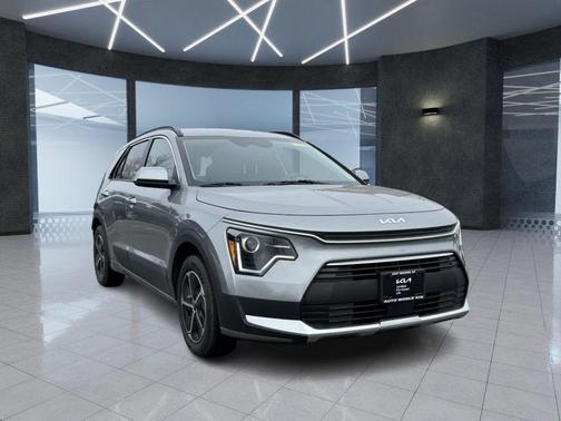2023 Kia Niro EX