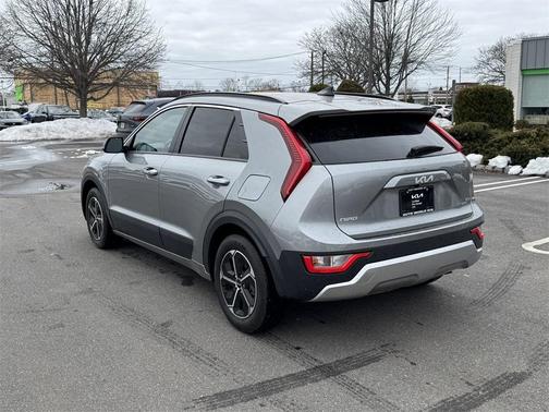 2023 Kia Niro EX