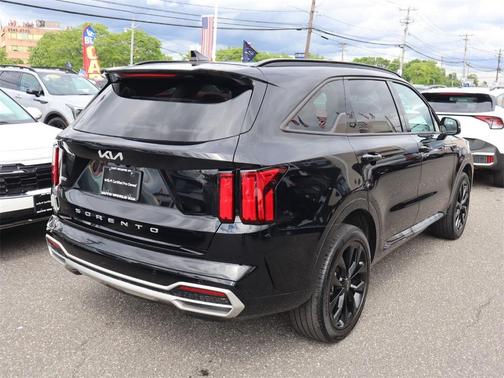 2022 Kia Sorento SX