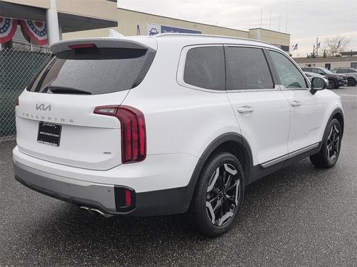 2023 Kia Telluride S