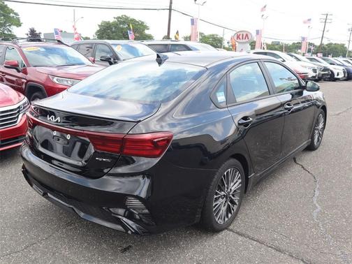 2022 Kia Forte GT-Line