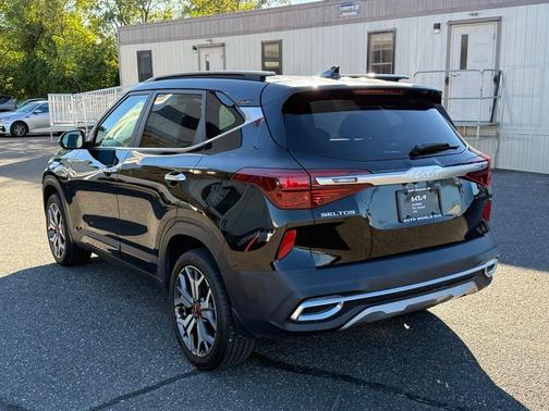 2023 Kia Seltos SX