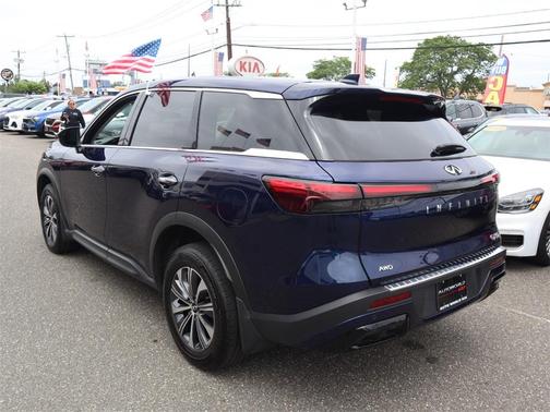 2023 INFINITI QX60 Pure