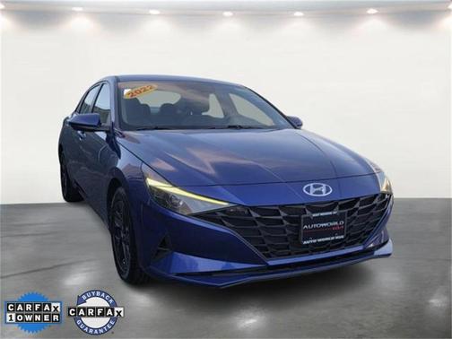 2022 Hyundai ELANTRA SEL