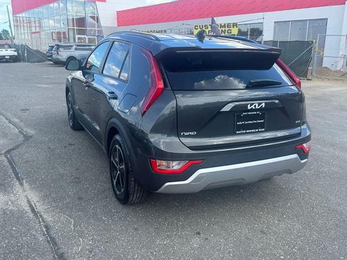 Graphite Gray 2023 Kia Niro EX