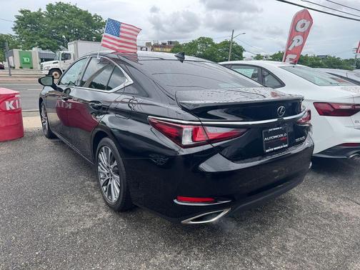 Obsidian Black 2021 Lexus ES 350 Base