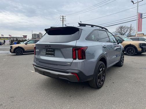 2025 Kia Sorento SX
