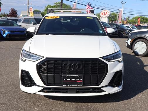 2022 Audi Q3 45 S line Premium