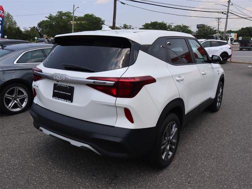 2022 Kia Seltos LX