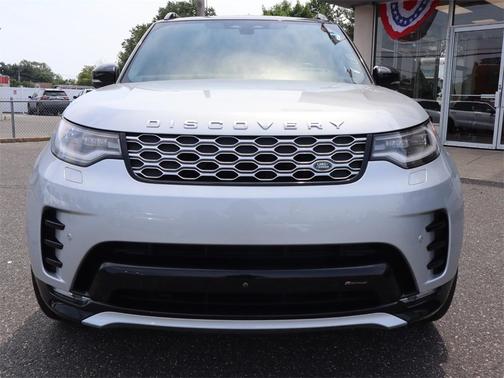 2023 Land Rover Discovery P360 Metropolitan Edition