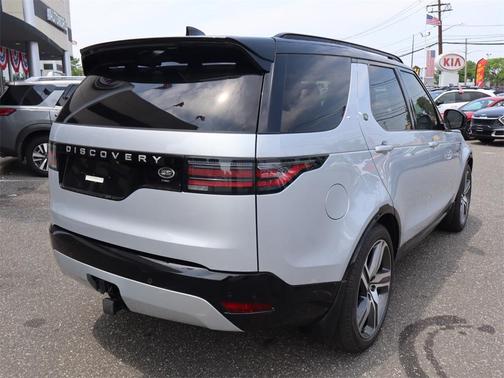 2023 Land Rover Discovery P360 Metropolitan Edition