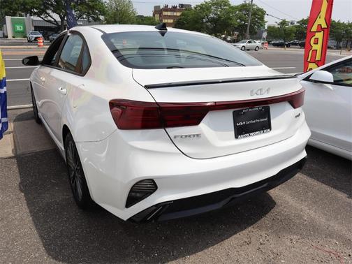 2022 Kia Forte GT-Line
