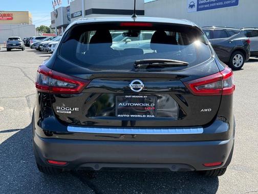 2020 Nissan Rogue Sport S