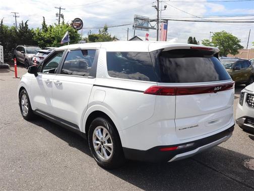 2022 Kia Carnival LXS