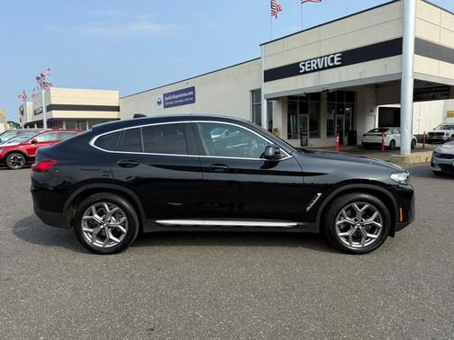 2024 BMW X4 xDrive30i