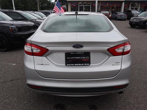 2015 Ford Fusion SE
