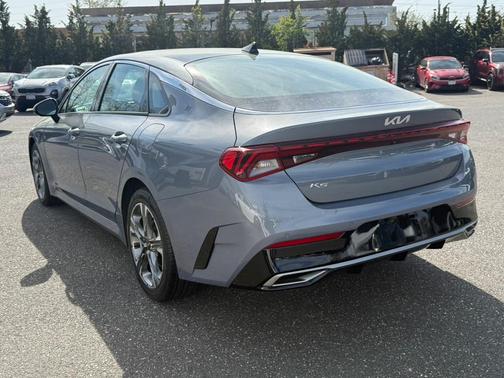 2022 Kia K5 EX