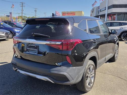 2023 Kia Seltos LX