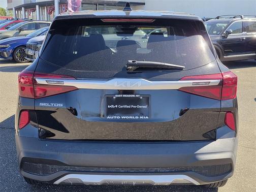 2023 Kia Seltos LX