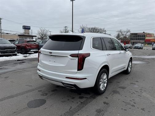2024 Cadillac XT6 Luxury AWD