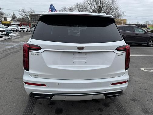 2024 Cadillac XT6 Luxury AWD