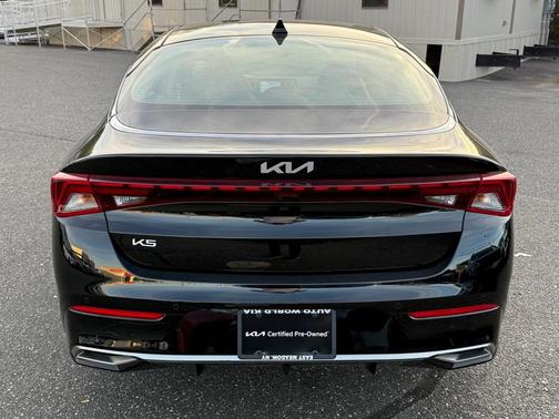 2023 Kia K5 EX