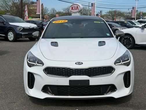 2019 Kia Stinger GT2
