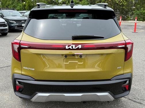 2024 Kia Seltos S