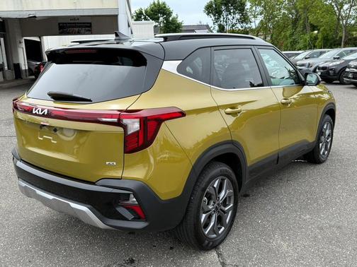 2024 Kia Seltos S