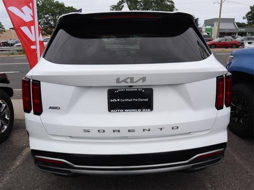 2022 Kia Sorento SX