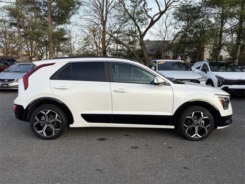 2024 Kia Niro EX Touring