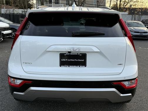 2024 Kia Niro EX Touring