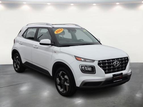 2022 Hyundai VENUE SEL