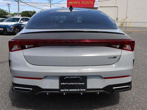 2022 Kia K5 GT-Line