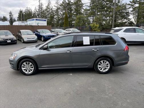 2016 Volkswagen Golf SportWagen TSI S 4-Door
