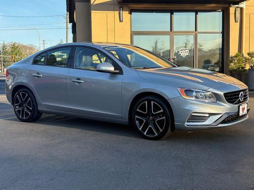 2018 Volvo S60 T5 Dynamic