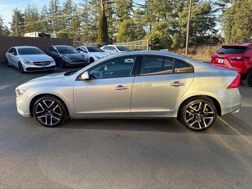 2018 Volvo S60 T5 Dynamic