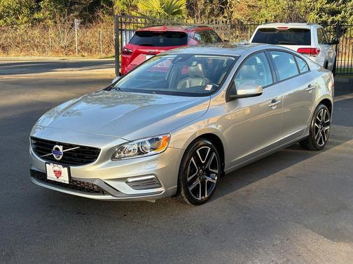 2018 Volvo S60 T5 Dynamic