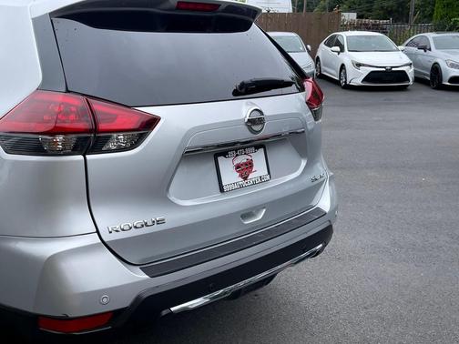 2019 Nissan Rogue SL