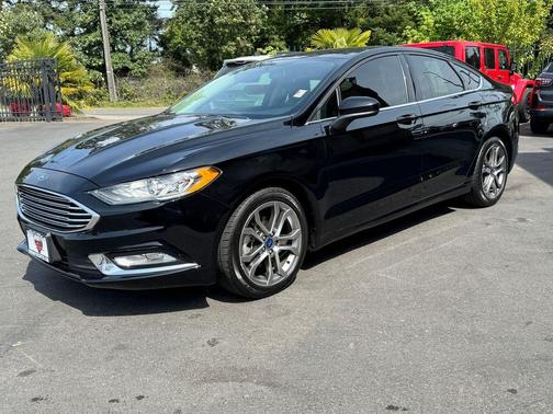 Shadow Black 2017 Ford Fusion SE