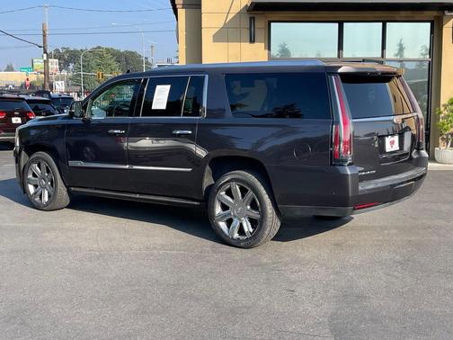 2017 Cadillac Escalade ESV Premium Luxury