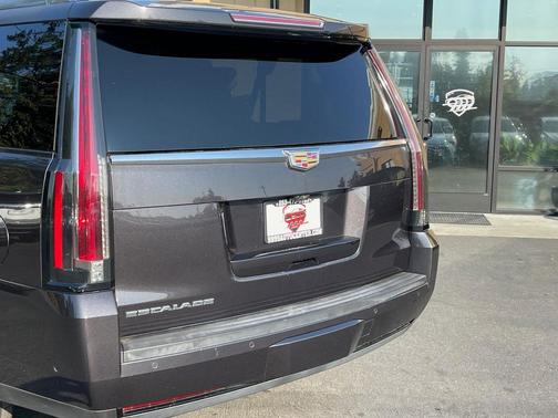 2017 Cadillac Escalade ESV Premium Luxury