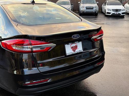 2020 Ford Fusion Hybrid SE
