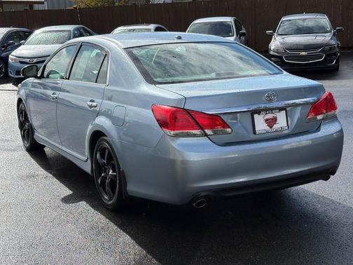 Zephyr Blue Metallic 2011 Toyota Avalon Limited