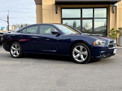 2013 Dodge Charger SXT