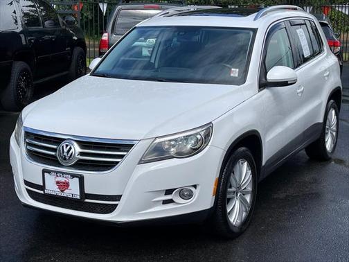 2010 Volkswagen Tiguan SEL