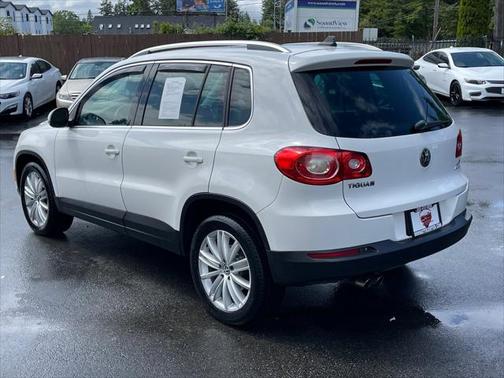 2010 Volkswagen Tiguan SEL