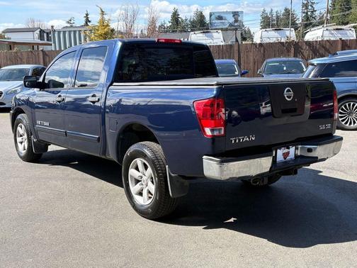 Navy Blue Metallic 2010 Nissan Titan SE
