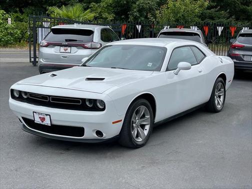 2015 Dodge Challenger SXT