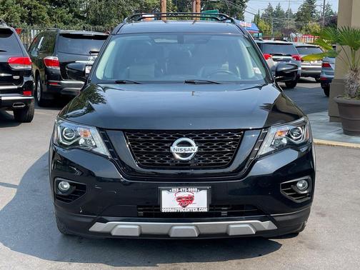 2019 Nissan Pathfinder SL